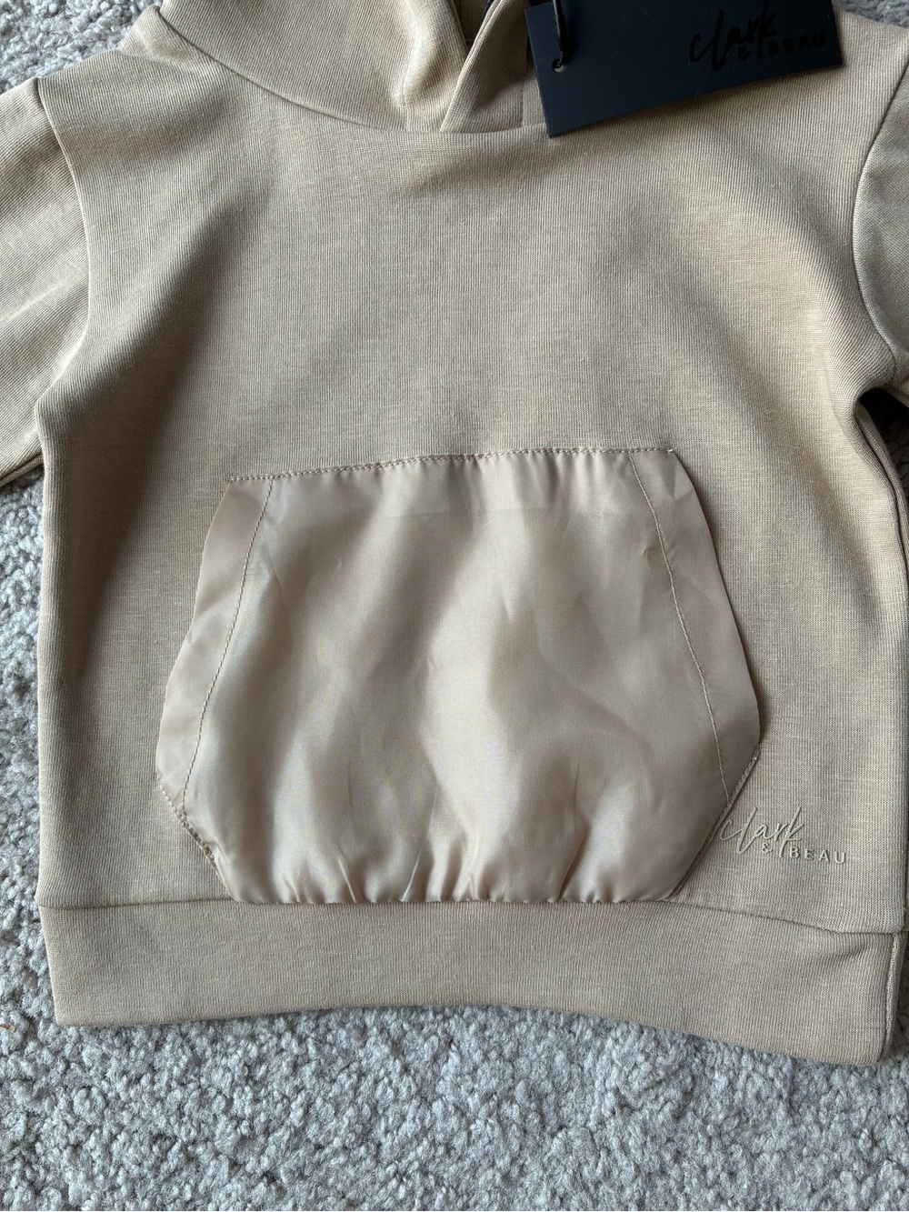 Clark & Beau Tan Hooded Pullover Sweatshirt NWT - Picture 4 of 10